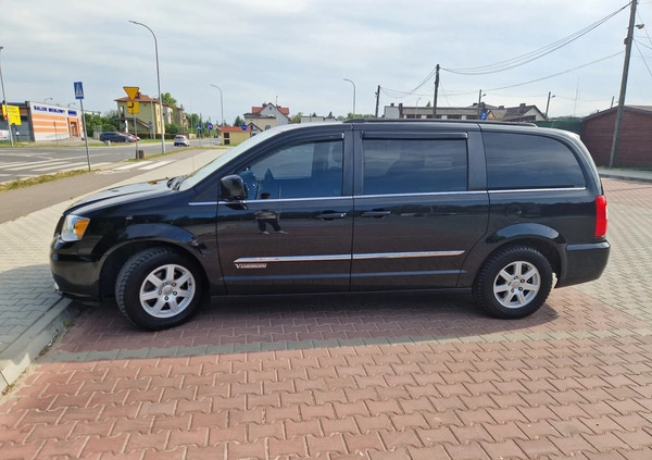 Chrysler Town &amp; Country cena 44000 przebieg: 195000, rok produkcji 2012 z Rawicz małe 37